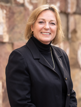 Dr Jacqueline Jennings